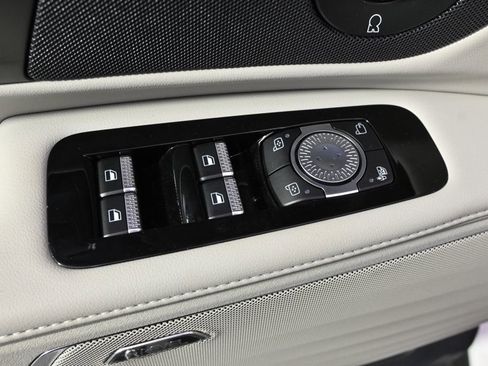 New 2026 Lincoln Nautilus Reserve w/ Jet Appearance Package AWD/4WD image 23