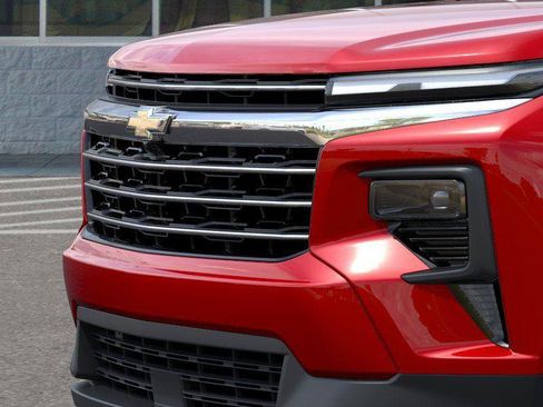 New 2026 Chevrolet Traverse LT w/ Sun and Wheel Package FWD image 13