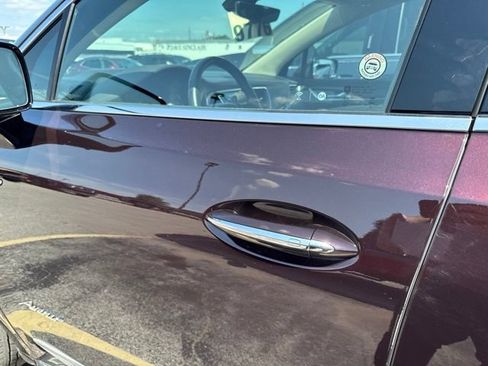 Used 2023 Buick Enclave Avenir w/ Avenir Technology Package AWD/4WD image 9