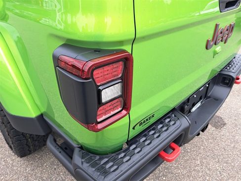 New 2025 Jeep Gladiator Rubicon image 35