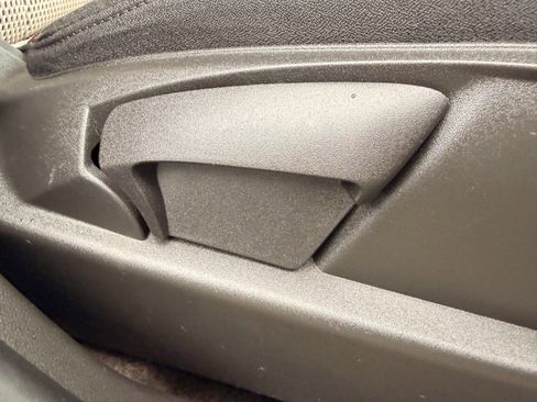 Used 2010 Chevrolet Equinox LT w/ Vehicle Interface Package image 9