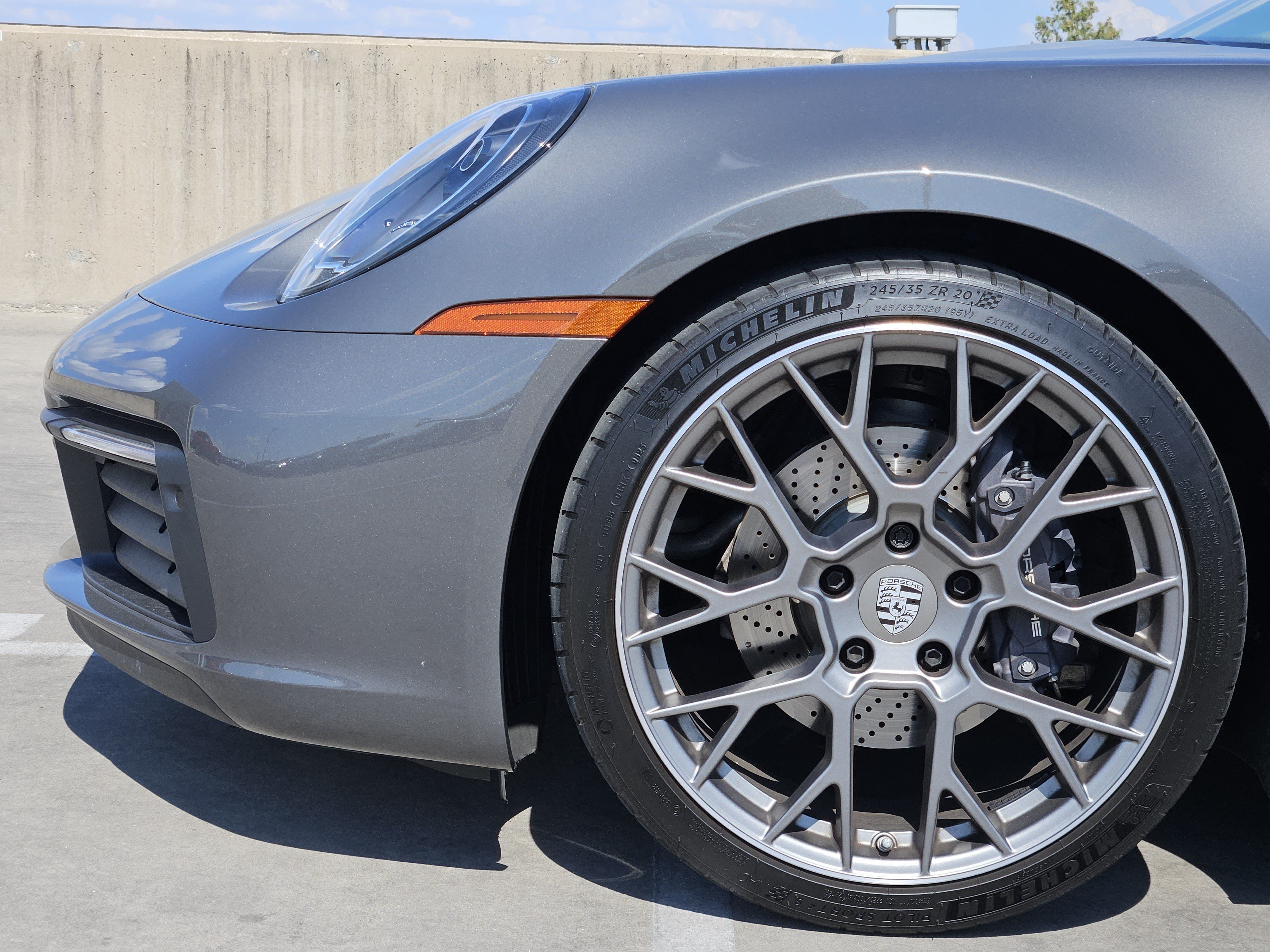 Used 2023 Porsche 911 Carrera 4 AWD/4WD image 13
