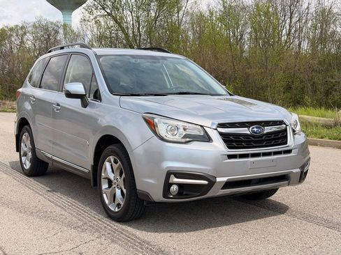 Used 2017 Subaru Forester 2.5i Touring AWD/4WD image 30