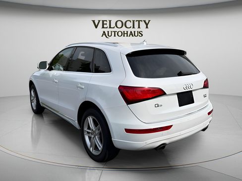 Used 2017 Audi Q5 2.0T Premium Plus w/ Technology Package AWD/4WD image 5