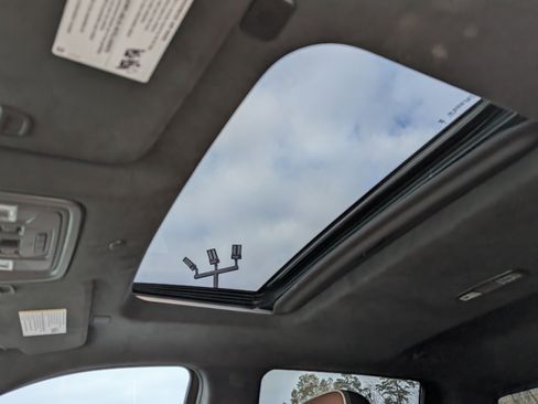 Used 2024 GMC Sierra 2500 Denali Ultimate w/ Max Trailering Package image 15