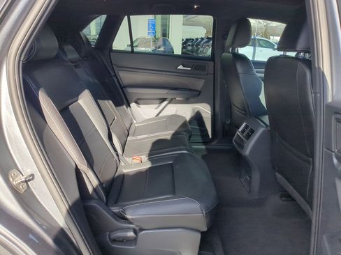 Used 2021 Volkswagen Atlas Cross Sport SEL image 34