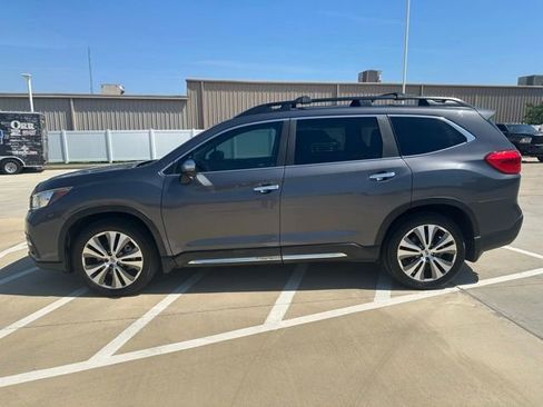 Used 2022 Subaru Ascent Touring AWD/4WD image 5