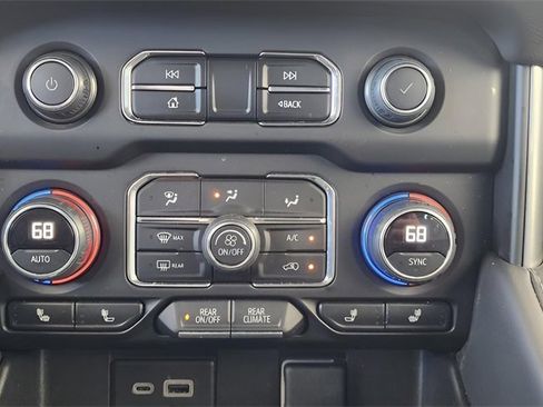 Used 2024 Chevrolet Tahoe LT image 36