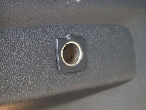 Used 2017 Ford Explorer XLT image 50