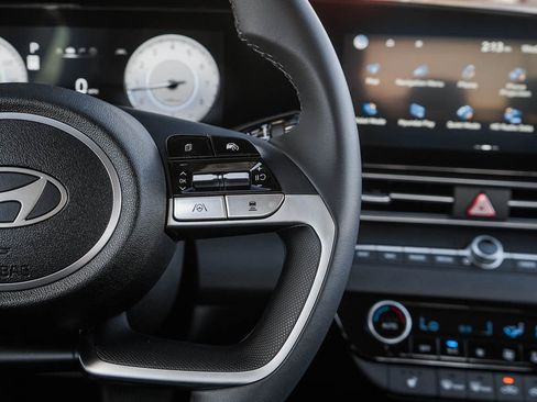 New 2026 Hyundai Elantra Limited FWD image 20