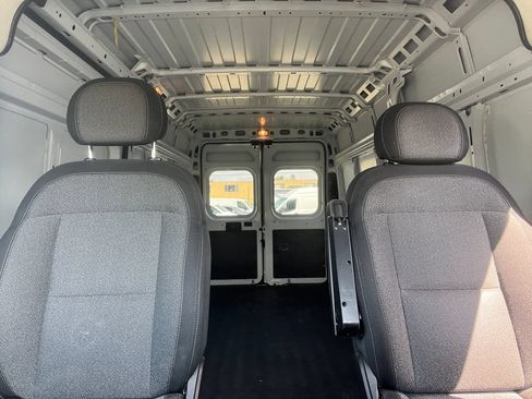 Used 2023 RAM ProMaster 2500 FWD image 22