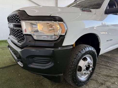 Used 2019 RAM 3500 Tradesman image 9