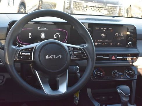 Certified 2024 Kia Seltos LX image 19