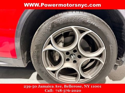 Used 2022 Alfa Romeo Stelvio Ti image 20