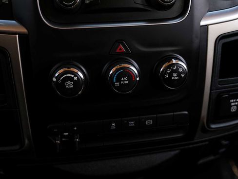 Used 2016 RAM 2500 SLT image 22