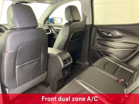 Used 2024 GMC Terrain SLT image 16