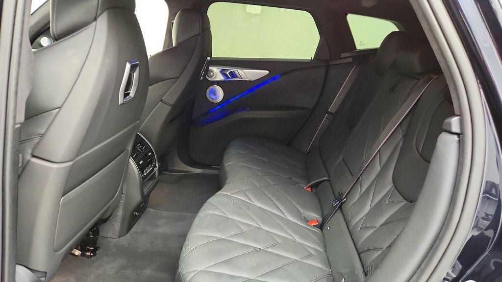 Used 2024 BMW XM AWD/4WD image 23