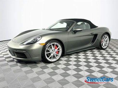 Used 2024 Porsche 718 Boxster S image 11
