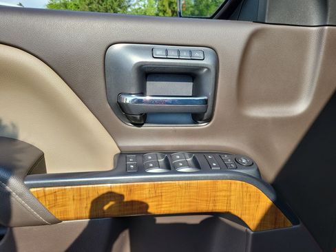 Used 2018 GMC Sierra 1500 SLT w/ SLT Premium Package AWD/4WD image 17
