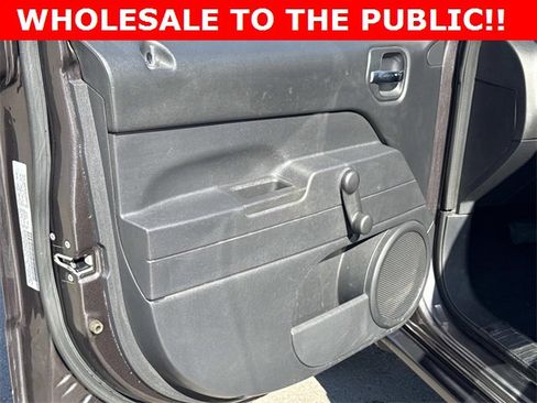 Used 2015 Jeep Patriot Sport image 11