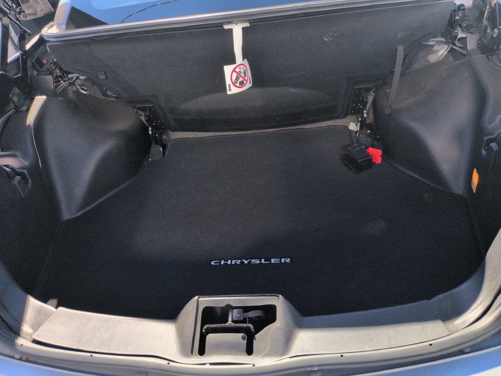 Used 2013 Chrysler 200 S FWD image 22
