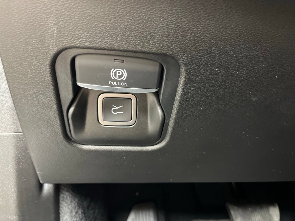 New 2026 Jeep Cherokee Limited AWD/4WD image 13