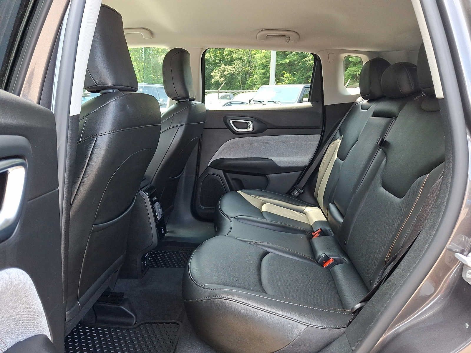 Used 2022 Jeep Compass Latitude AWD/4WD image 10