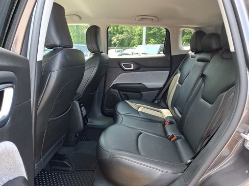 Used 2022 Jeep Compass Latitude AWD/4WD image 10