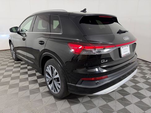 Certified 2023 Audi Q4 e-tron Premium w/ Convenience Package RWD image 3