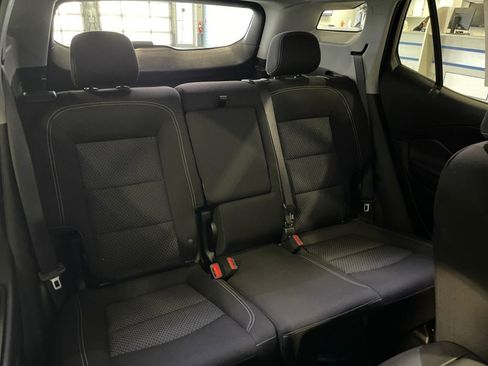 Used 2024 GMC Terrain SLE image 14