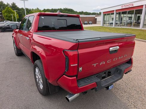 Used 2025 Toyota Tacoma Limited AWD/4WD image 3