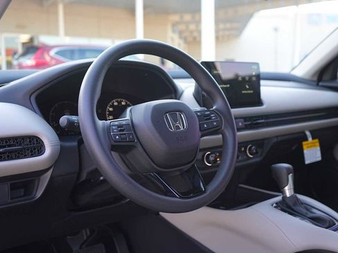 New 2026 Honda HR-V LX image 2