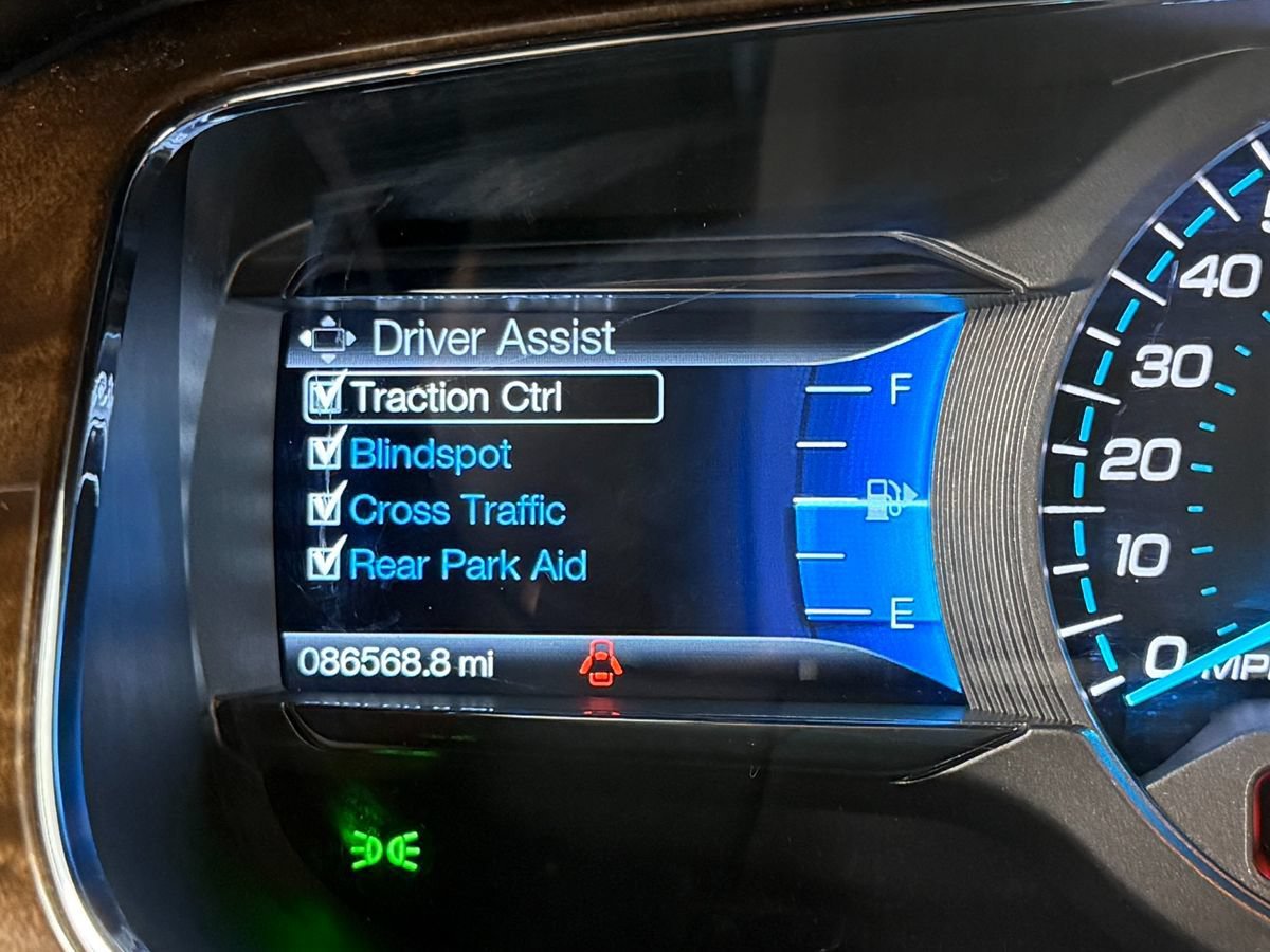 Used 2019 Ford Taurus Limited AWD/4WD image 19