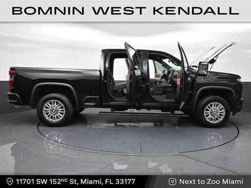 Used 2022 Chevrolet Silverado 2500 High Country w/ Z71 Off-Road Package image 29