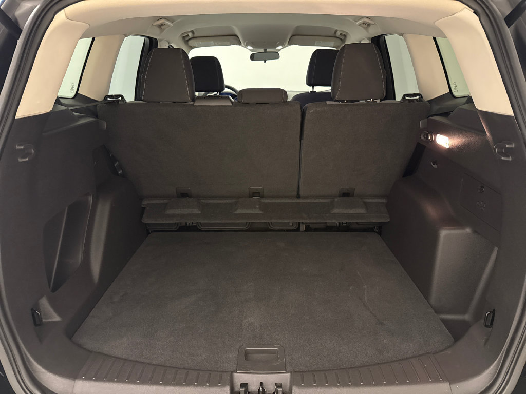 Used 2017 Ford Escape SE FWD image 12