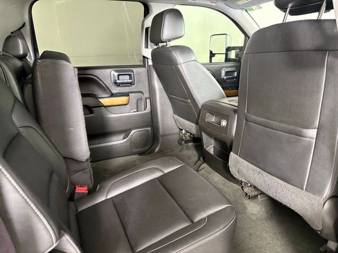 Used 2017 Chevrolet Silverado 1500 LTZ image 35