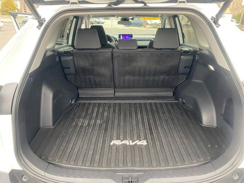 Used 2023 Toyota RAV4 XLE image 30