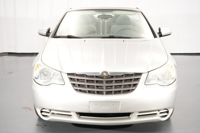 Used 2008 Chrysler Sebring Touring FWD image 5
