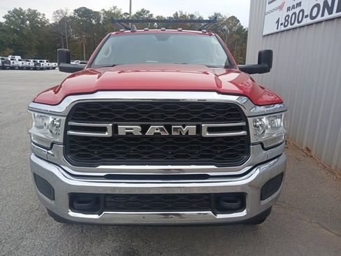 Used 2019 RAM 3500 Tradesman w/ Chrome Appearance Group image 11