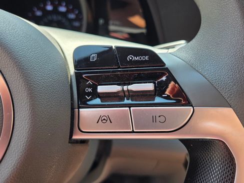 Used 2022 Hyundai Elantra SEL FWD image 24