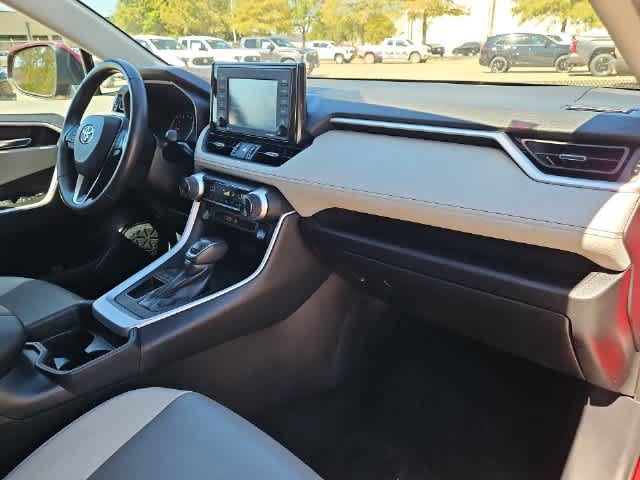 Used 2021 Toyota RAV4 XLE Premium FWD image 20
