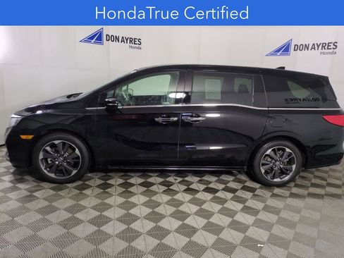 Used 2024 Honda Odyssey Elite image 2