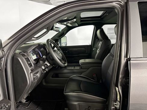 New 2026 RAM 2500 Limited AWD/4WD image 11