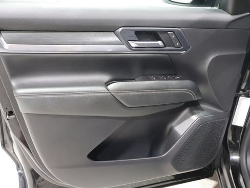 Used 2025 GMC Terrain Elevation AWD/4WD image 11