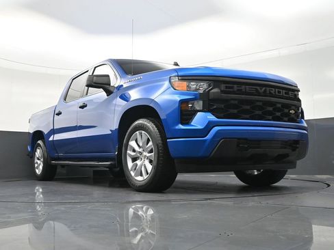 Used 2024 Chevrolet Silverado 1500 Custom RWD image 30