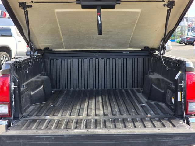 Used 2018 Toyota Tacoma TRD Off-Road AWD/4WD image 14