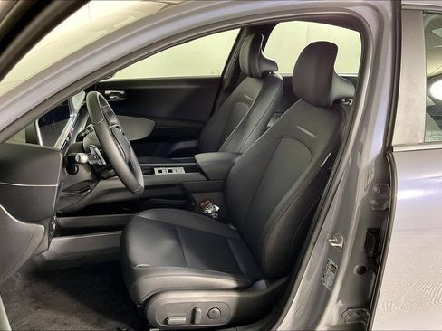 Used 2025 Hyundai Ioniq 6 SEL RWD image 24
