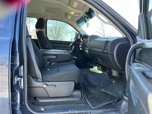 Used 2012 Chevrolet Silverado 2500 LT w/ Interior Plus Package image 28