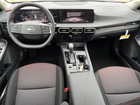 New 2026 Nissan Sentra SR FWD image 12