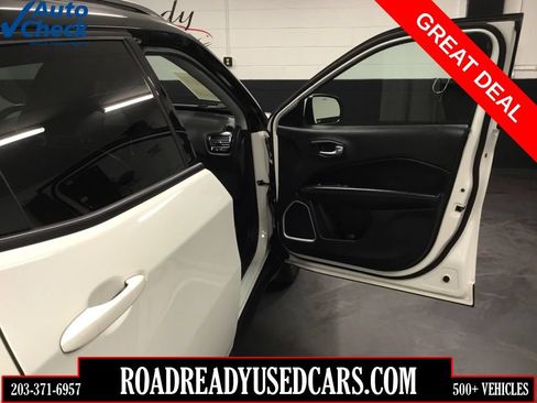 Used 2018 Jeep Compass Latitude AWD/4WD image 37